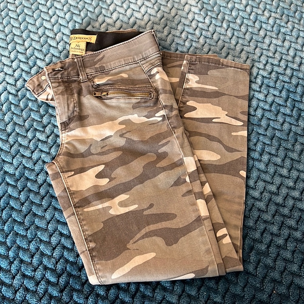 Democracy Ab Technology camo jeans